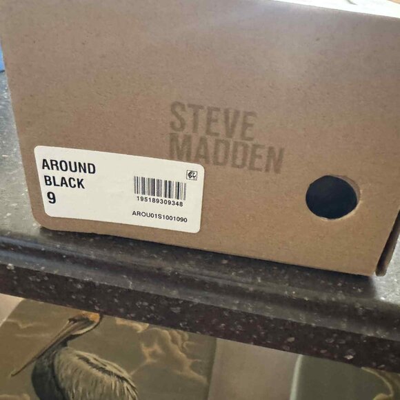 Steven Madden Slip on - Picture 3 of 4